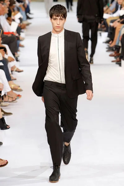 Look 20